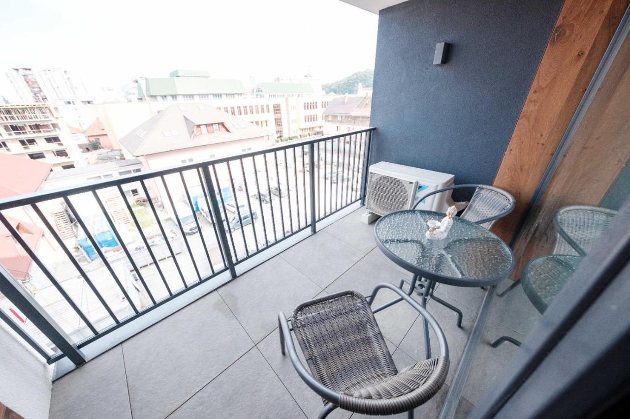 Brand New Luxury Apartment In The Heart Of Braşov Exterior foto