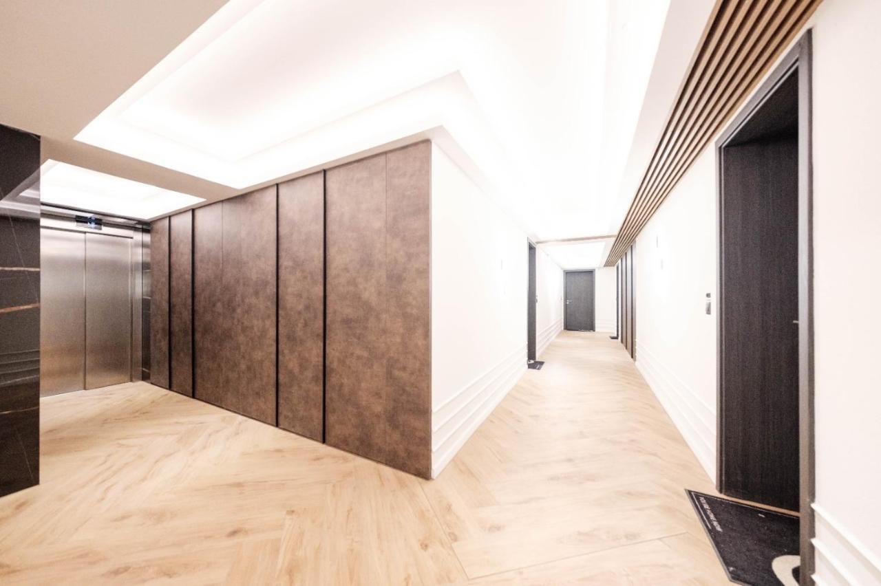 Brand New Luxury Apartment In The Heart Of Braşov Exterior foto
