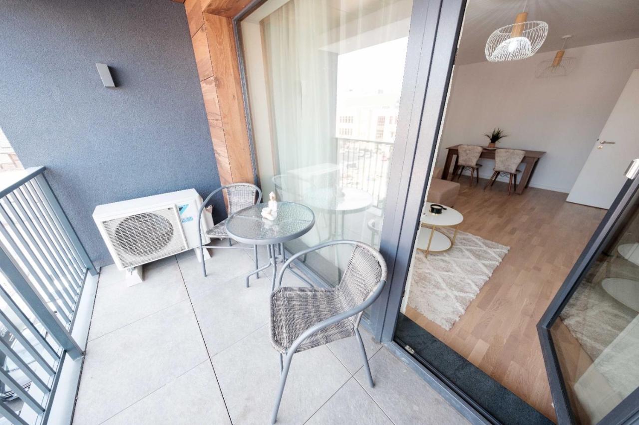 Brand New Luxury Apartment In The Heart Of Braşov Exterior foto