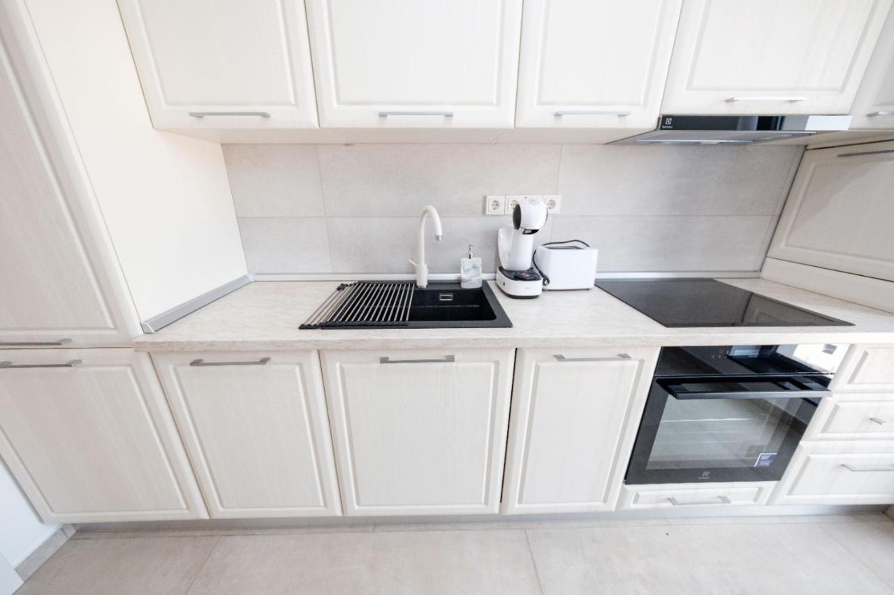 Brand New Luxury Apartment In The Heart Of Braşov Exterior foto